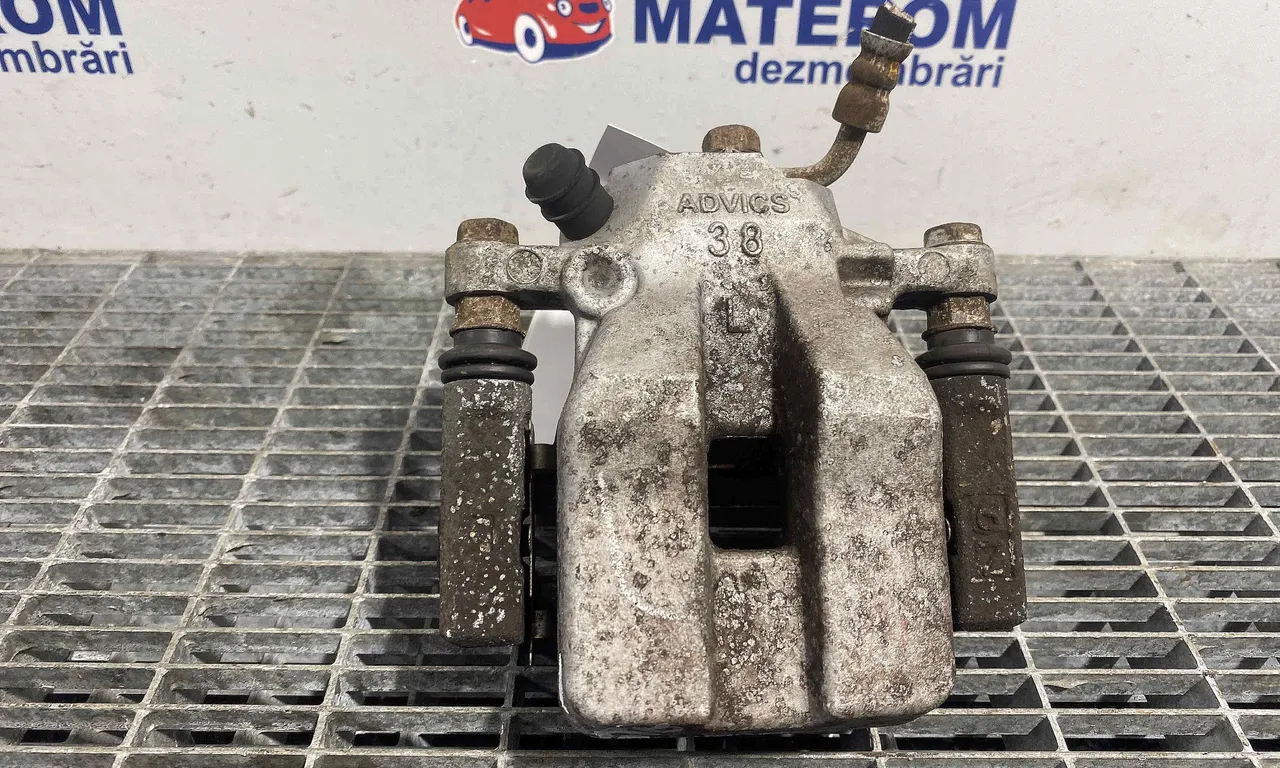 ETRIER SPATE STANGA TOYOTA RAV 4 IV 2012-2019