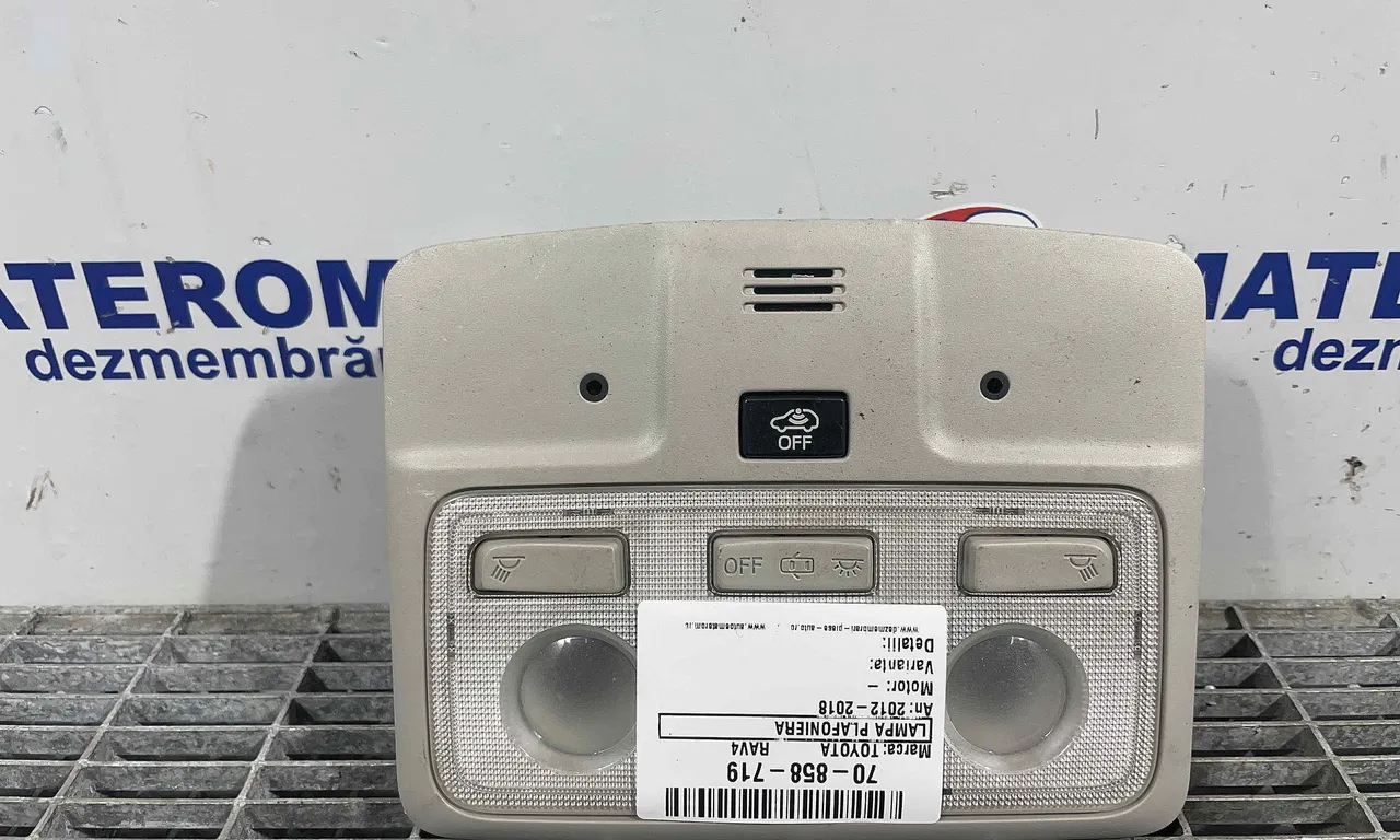 LAMPA PLAFONIERA TOYOTA RAV 4 IV 2012-2019