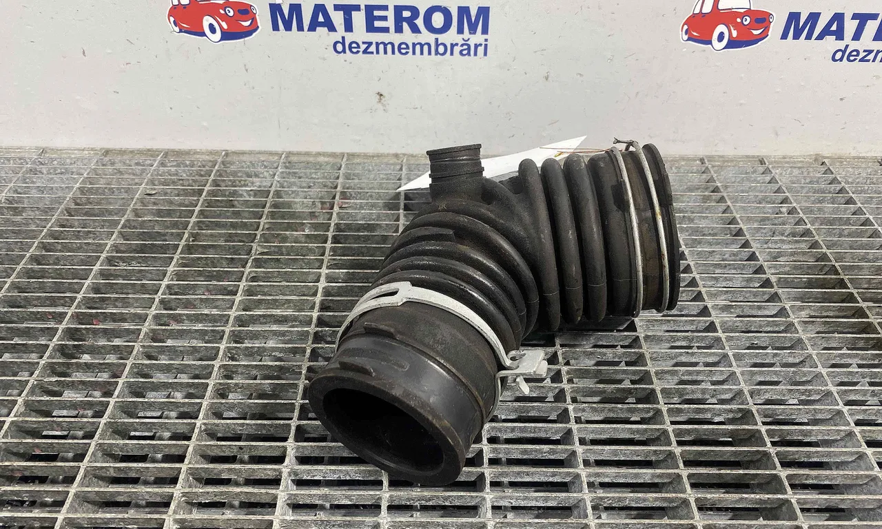 FURTUN ADMISIE AER TOYOTA RAV 4 IV 2012-2019