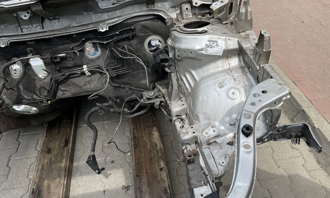 LONJERON STANGA TOYOTA VERSO 2009-2018