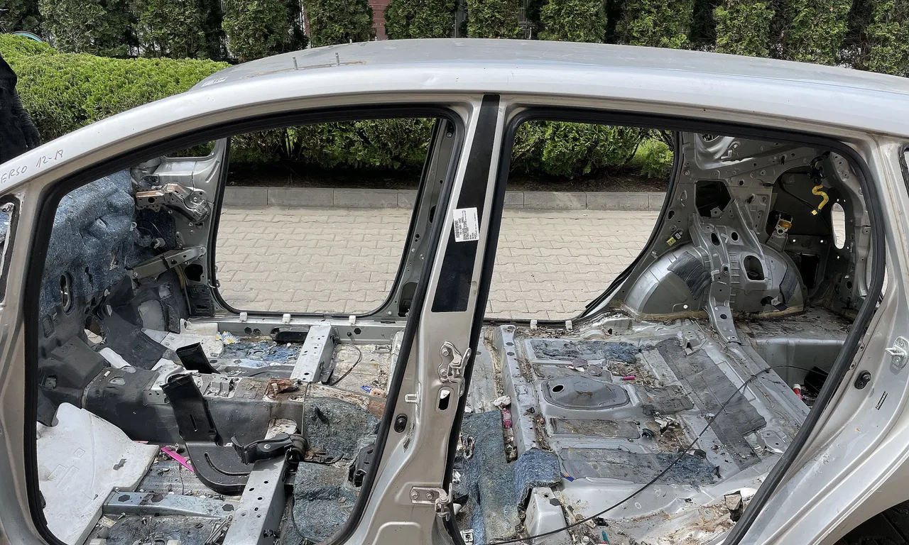STALP MIJLOC STANGA TOYOTA VERSO 2009-2018