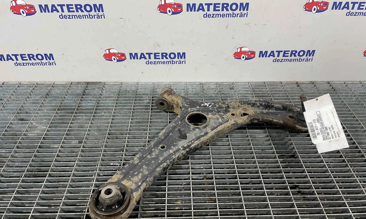 BRAT FATA INFERIOR DREAPTA TOYOTA YARIS 1999-2005