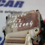 Maneta semnalizare cu bloc lumini TOYOTA YARIS 1999-2005, vedere laterala