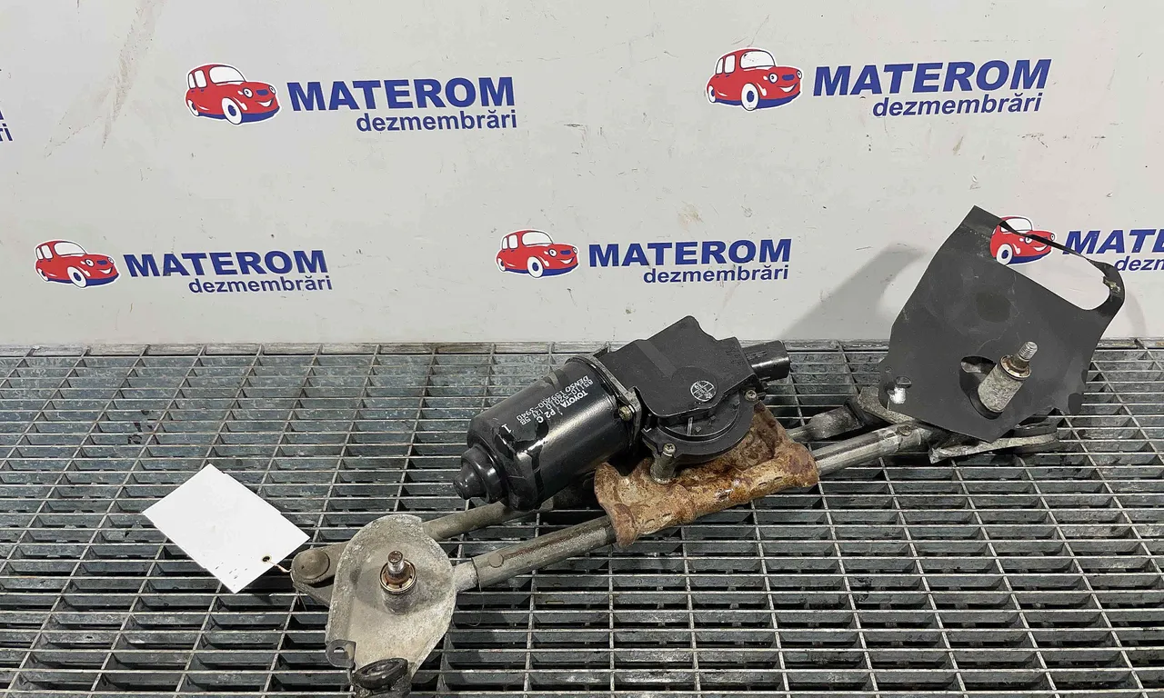 MOTORAS STERGATOR PARBRIZ TOYOTA YARIS 1999-2005