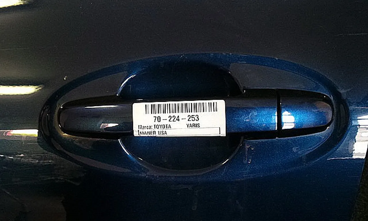 MANER USA FATA STANGA TOYOTA YARIS 2005-2014