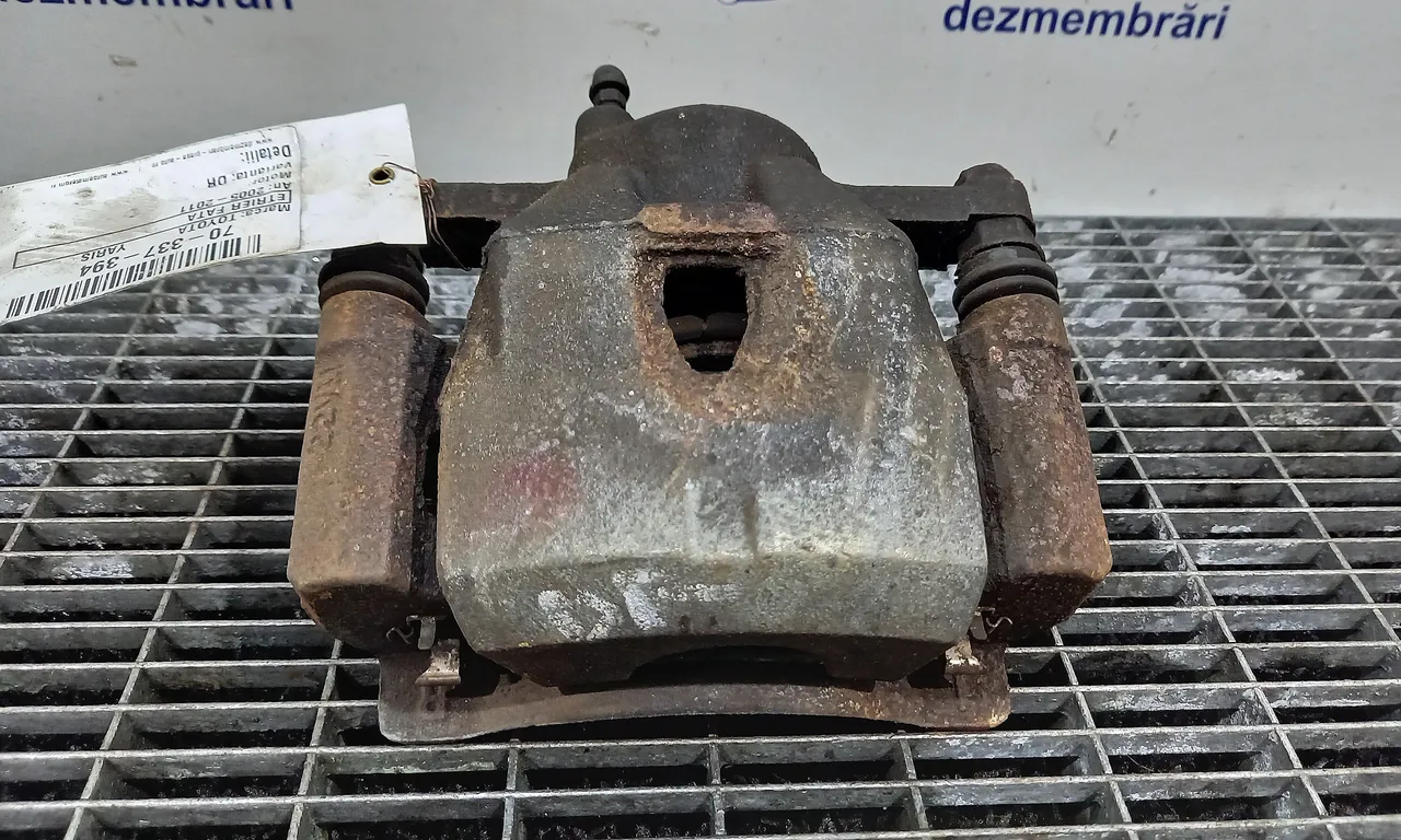 ETRIER FATA DREAPTA TOYOTA YARIS 2005-2014