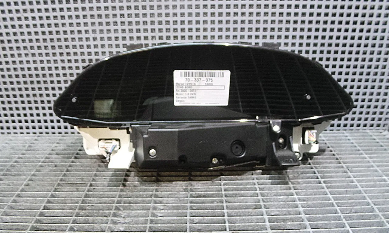 CEAS BORD TOYOTA YARIS 2005-2014
