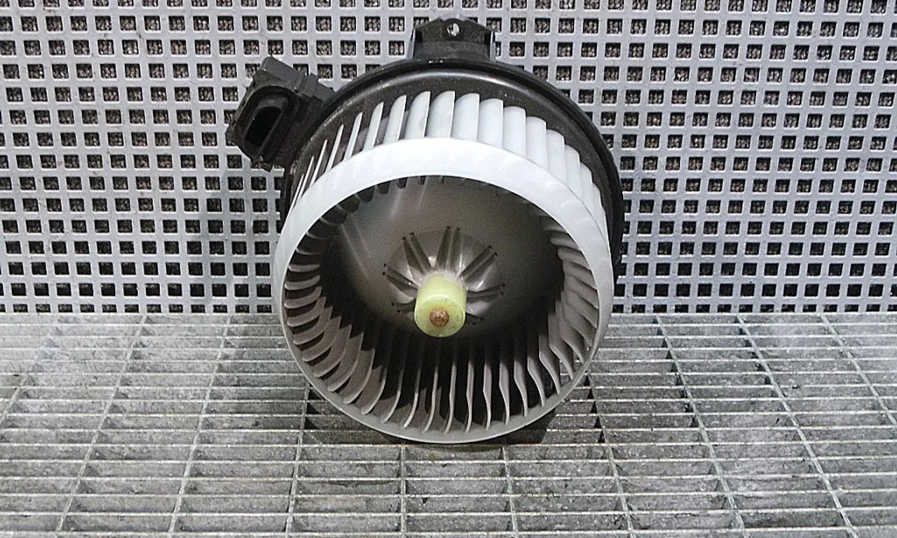 VENTILATOR INCALZIRE TOYOTA YARIS 2005-2014