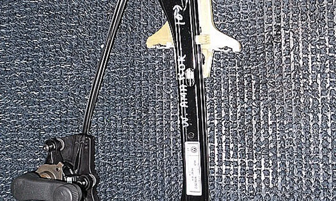 MACARA USA FATA STANGA VOLKSWAGEN AMAROK 2010-2015