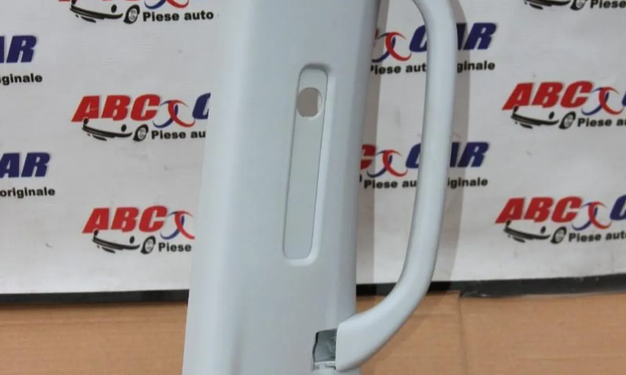 Ornament stalp interior dreapta (cu maner) VOLKSWAGEN AMAROK 2010-null