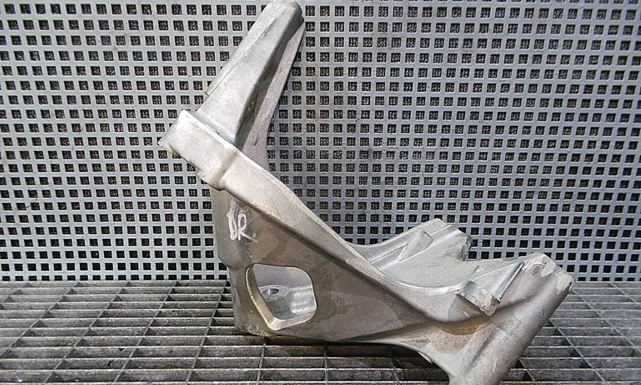 SUPORT MOTOR DREAPTA VOLKSWAGEN AMAROK 2010-2015
