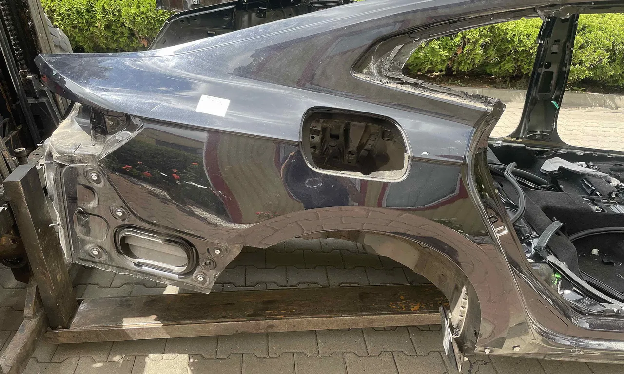ARIPA SPATE DREAPTA VOLKSWAGEN ARTEON 2017-2020