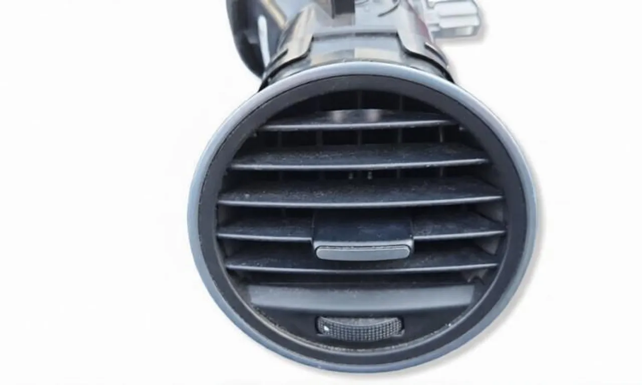 Grile ventilatie dreapta fata VOLKSWAGEN BEETLE 2011-2019