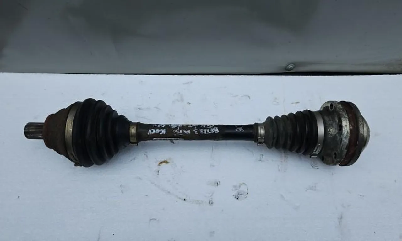 Planetara stanga fata VOLKSWAGEN BEETLE 2011-2019