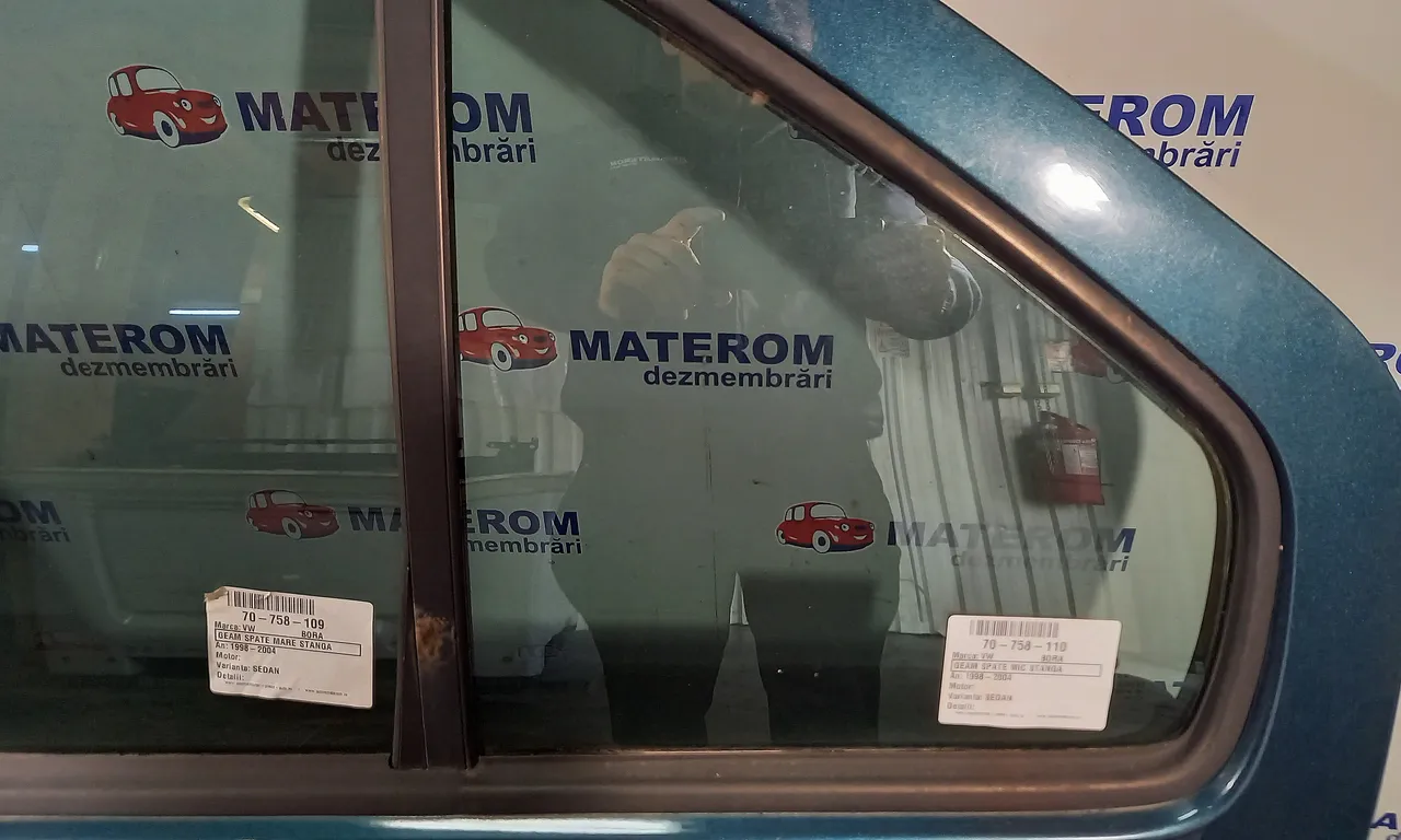 GEAM SPATE MIC STANGA VOLKSWAGEN BORA I 1998-2013