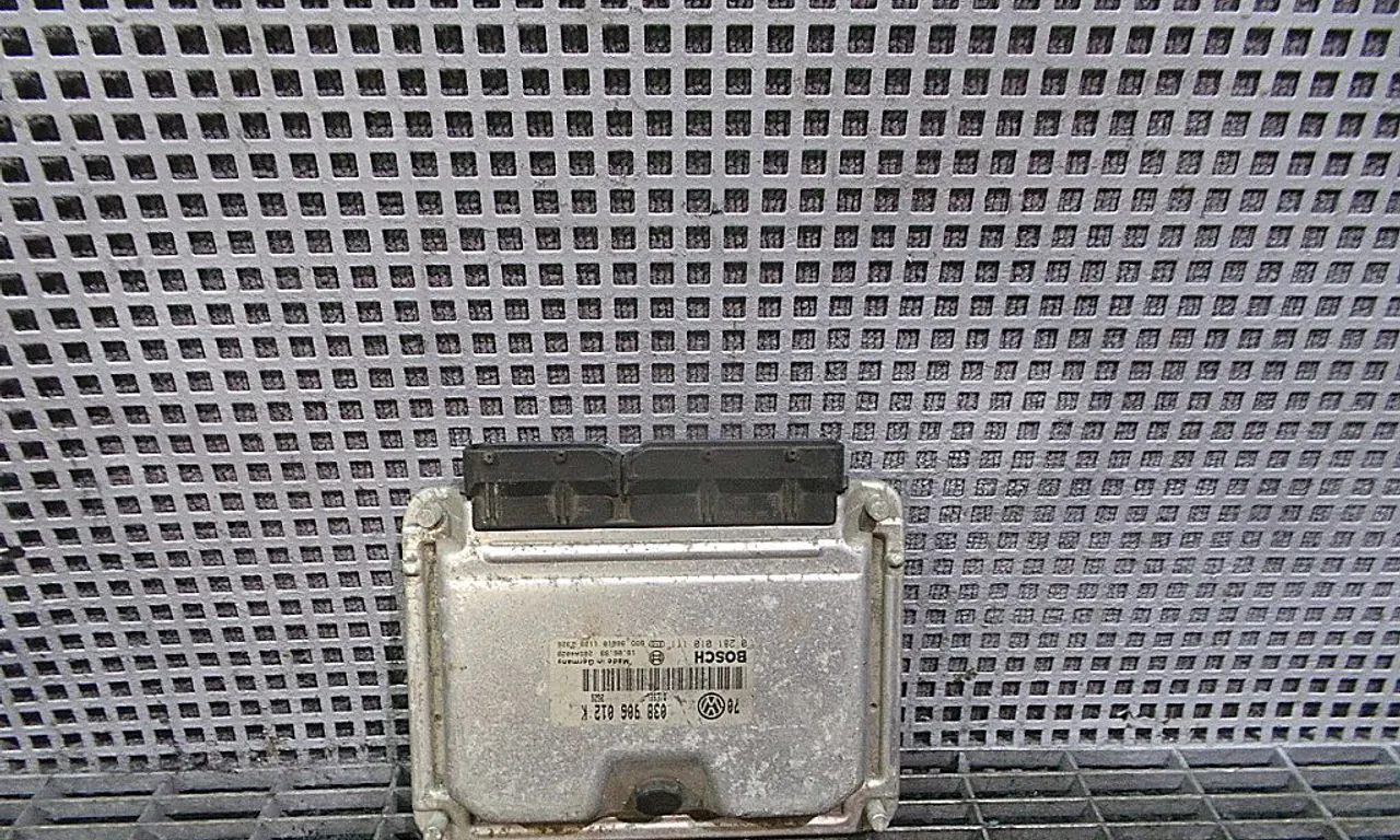 CALCULATOR MOTOR VOLKSWAGEN BORA I 1998-2013