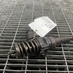 INJECTOR VOLKSWAGEN BORA I 1.9 TDI 1998-2013 oe-038130073F, vedere laterala