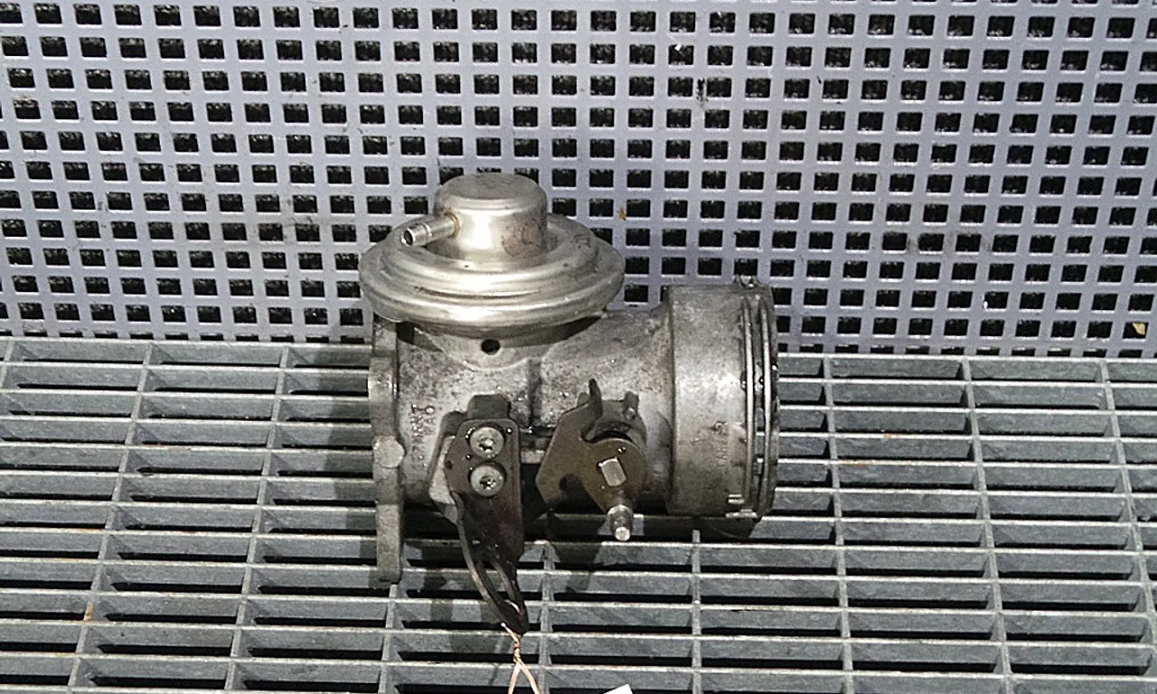 SUPAPA EGR VOLKSWAGEN BORA I 1998-2013