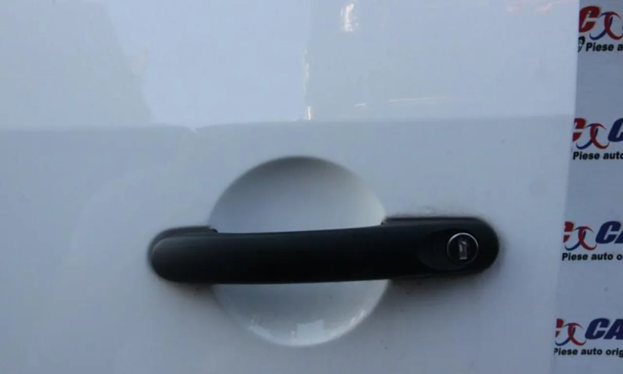 Maner exterior usa stanga fata VOLKSWAGEN CADDY III 2004-2016