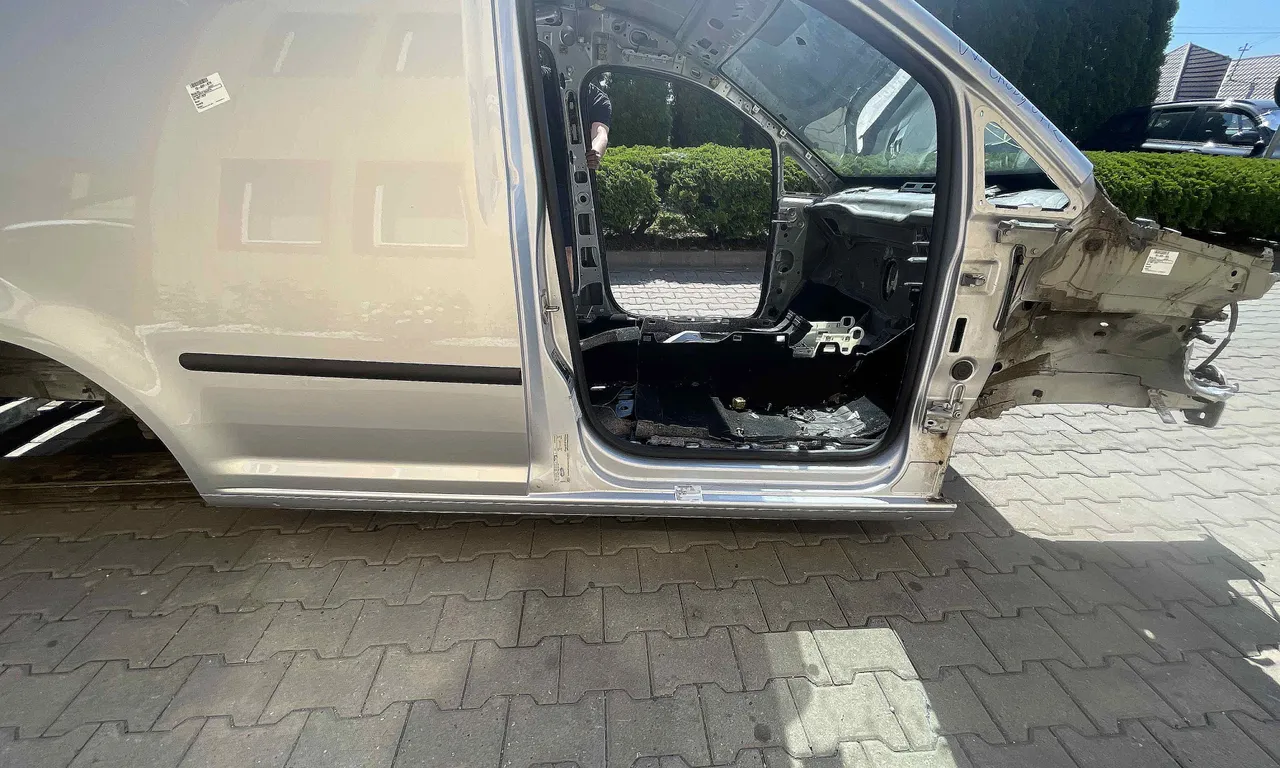 PRAG DREAPTA VOLKSWAGEN CADDY III 2004-2016