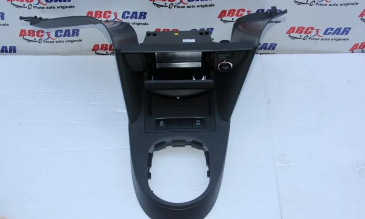 Consola centrala VOLKSWAGEN CADDY III 2004-2016