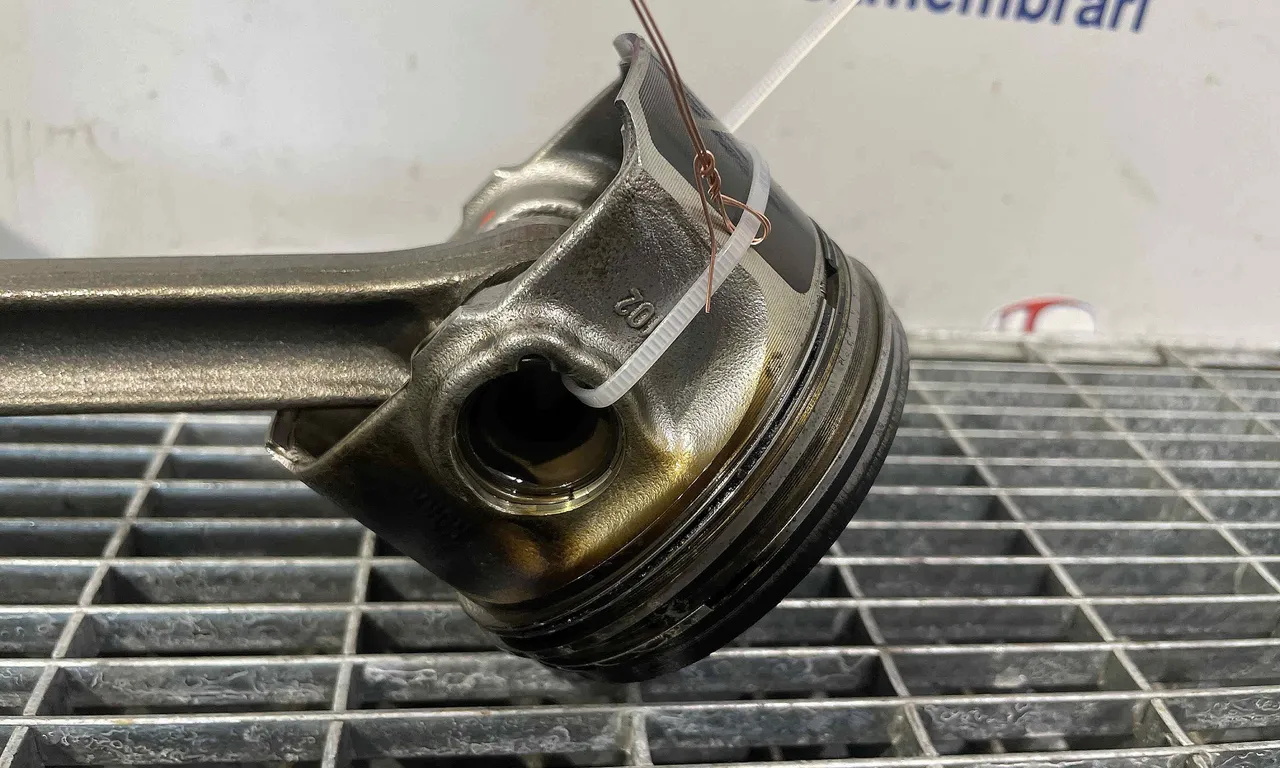 PISTON VOLKSWAGEN CADDY III 2004-2016