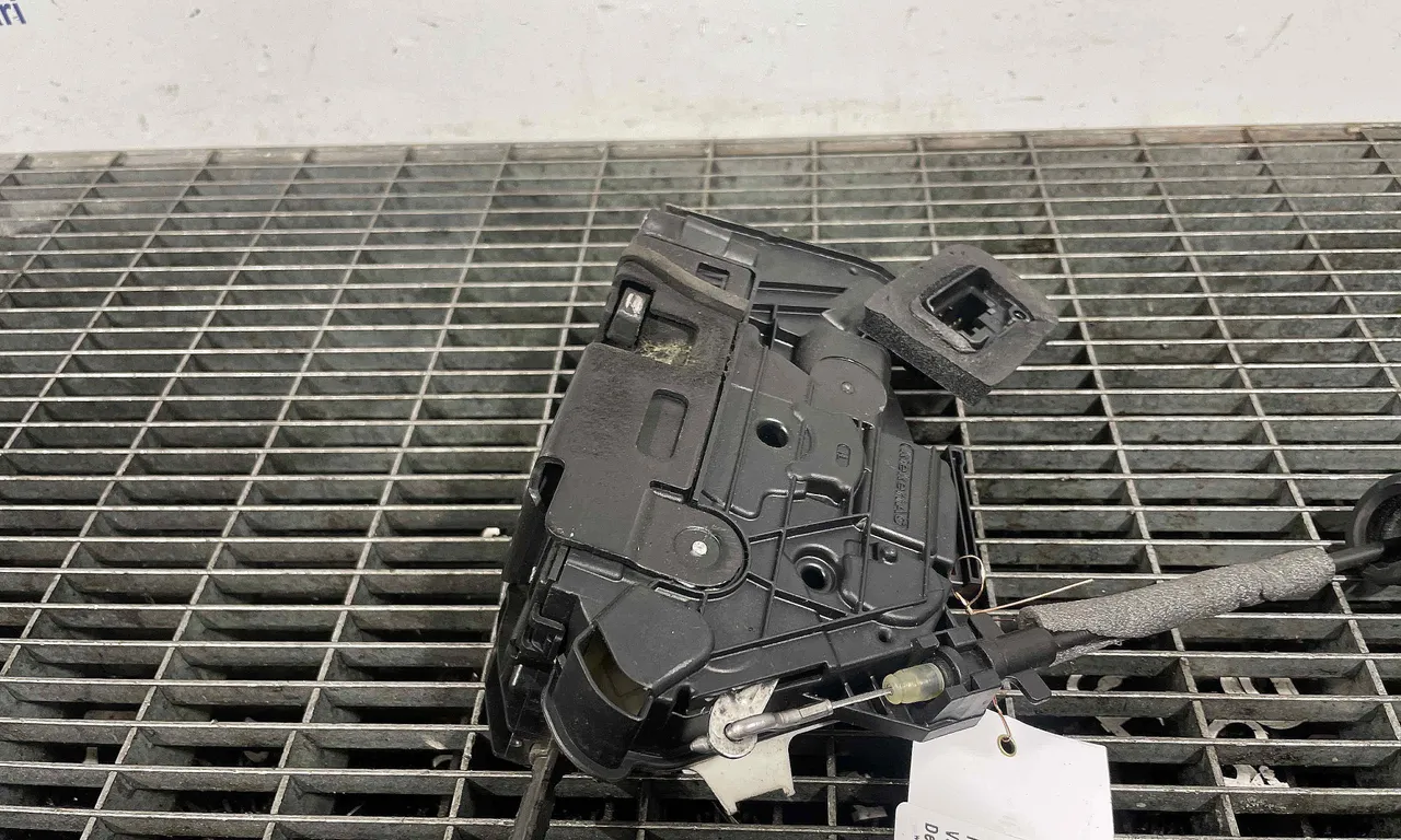 INCUIETOARE USA FATA STANGA VOLKSWAGEN CADDY IV 2015-2020