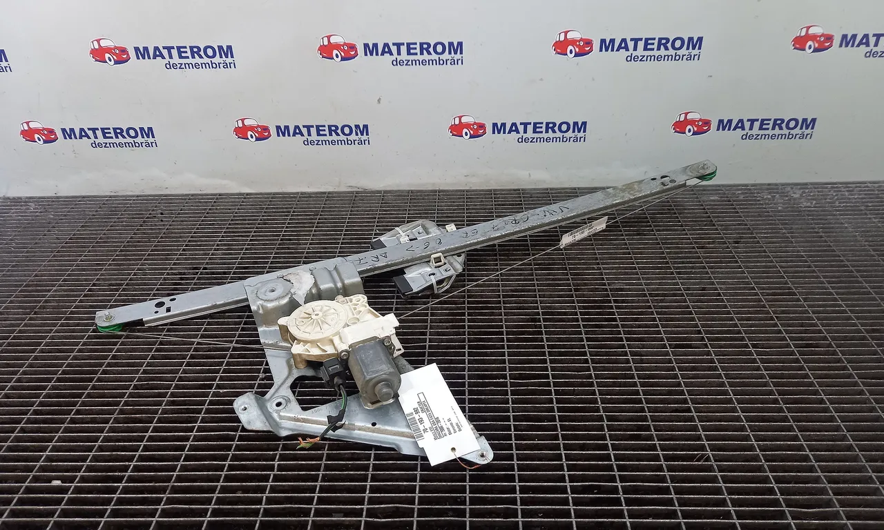 MACARA USA FATA DREAPTA VOLKSWAGEN CRAFTER 30-35 bus 2006-2016