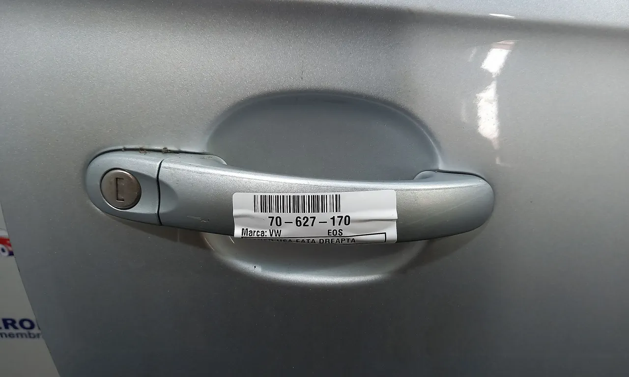 MANER USA FATA DREAPTA VOLKSWAGEN EOS 2006-2015