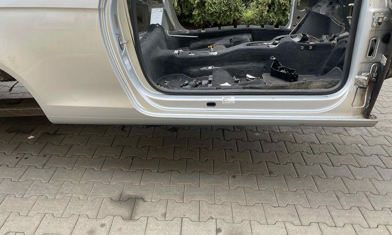 PRAG DREAPTA VOLKSWAGEN EOS 2006-2015