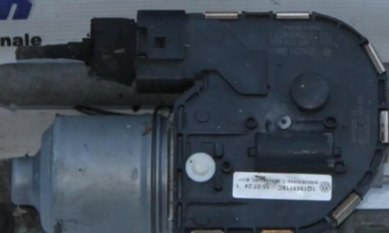 Motoras stergatoare parbriz VOLKSWAGEN EOS 2006-2015