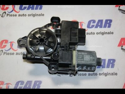 Motoras macara usa stanga spate