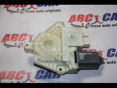 Motoras macara usa stanga spate