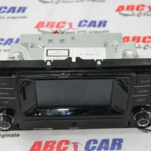 Radio CD cu touchscreen