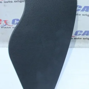 Capac lateral plansa bord stanga