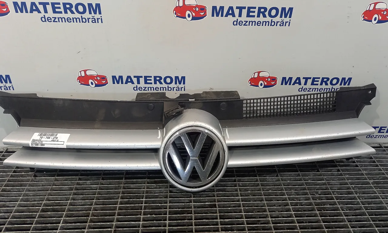 GRILA FATA VOLKSWAGEN GOLF IV 1997-2008