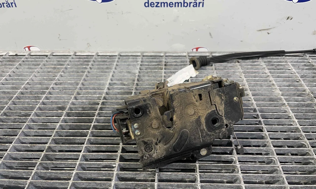 INCUIETOARE USA FATA DREAPTA VOLKSWAGEN GOLF IV 1997-2008