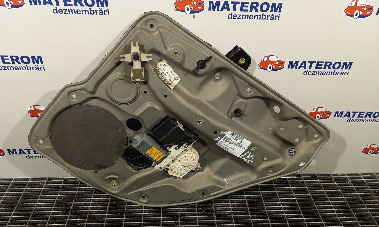 MACARA USA SPATE DREAPTA VOLKSWAGEN GOLF IV 1997-2008
