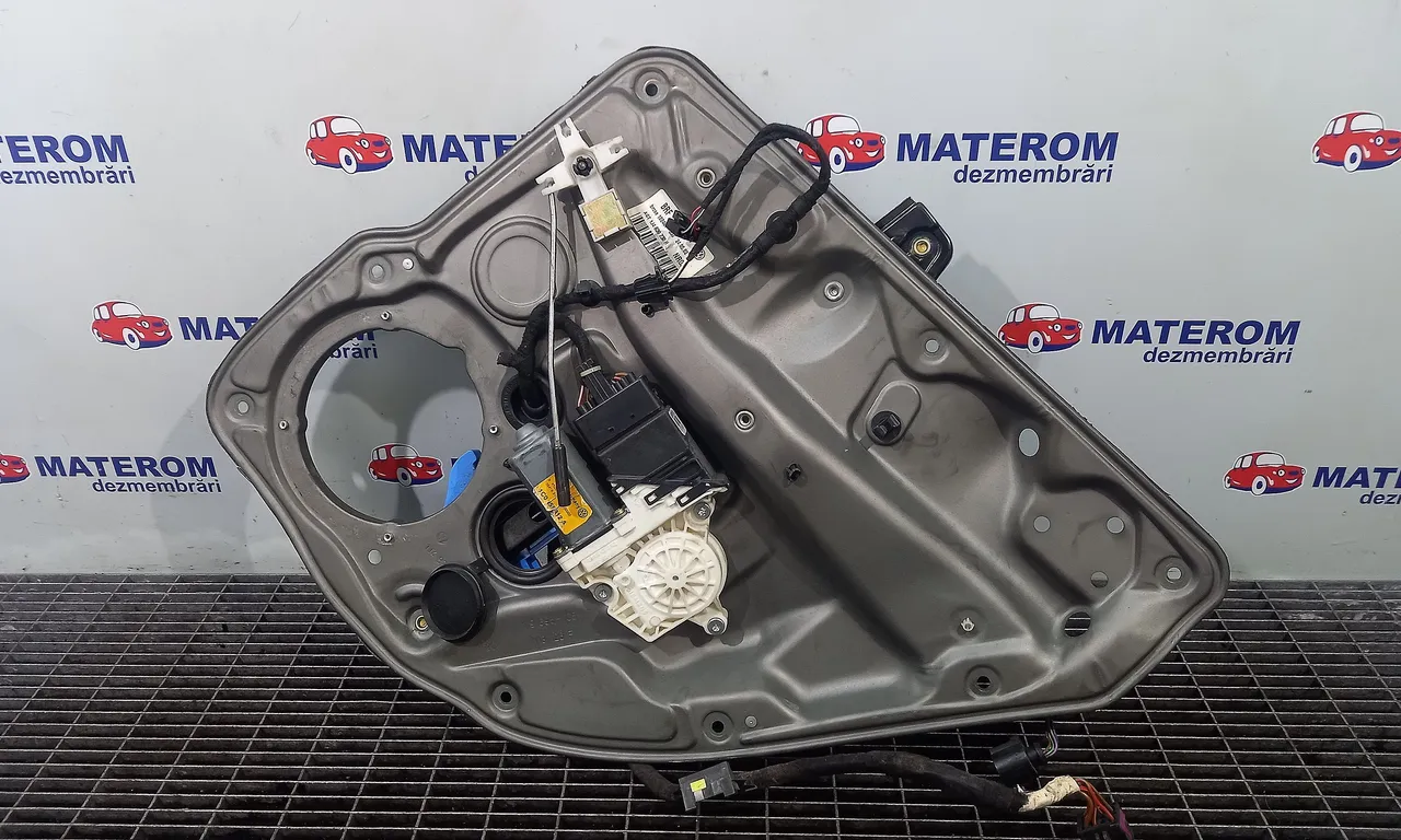 MACARA USA SPATE DREAPTA VOLKSWAGEN GOLF IV 1997-2008