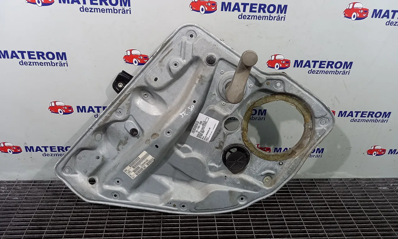MACARA USA SPATE STANGA VOLKSWAGEN GOLF IV 1997-2008