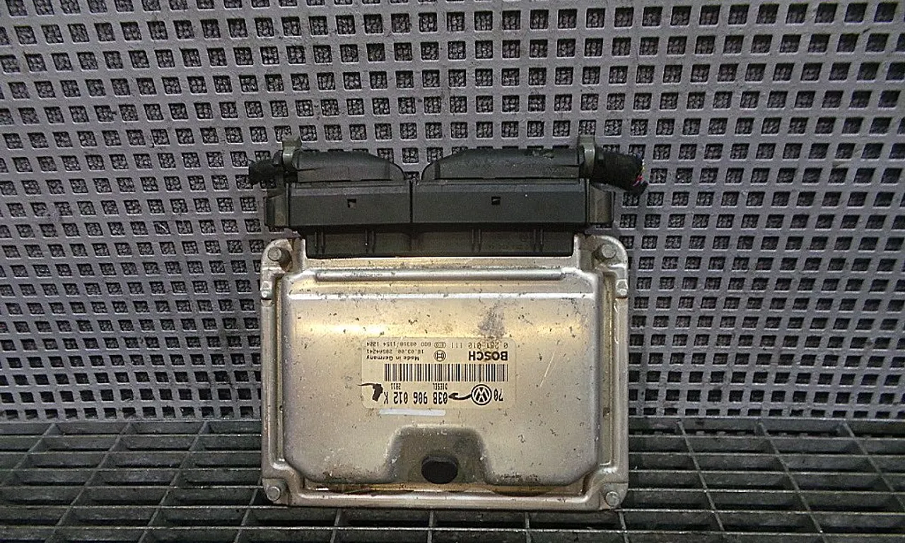 CALCULATOR MOTOR VOLKSWAGEN GOLF IV 1997-2004