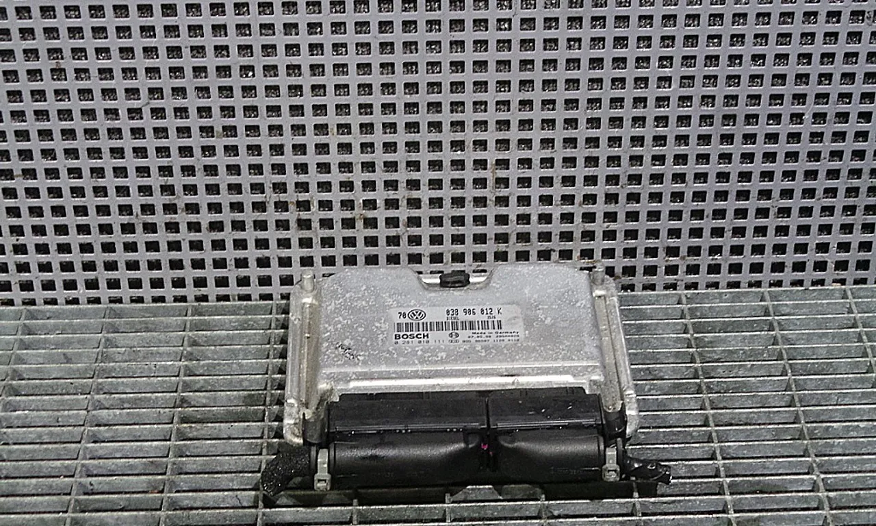 CALCULATOR MOTOR VOLKSWAGEN GOLF IV 1997-2004