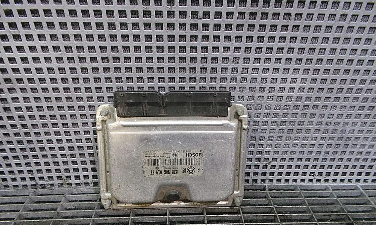CALCULATOR MOTOR VOLKSWAGEN GOLF IV 1997-2004