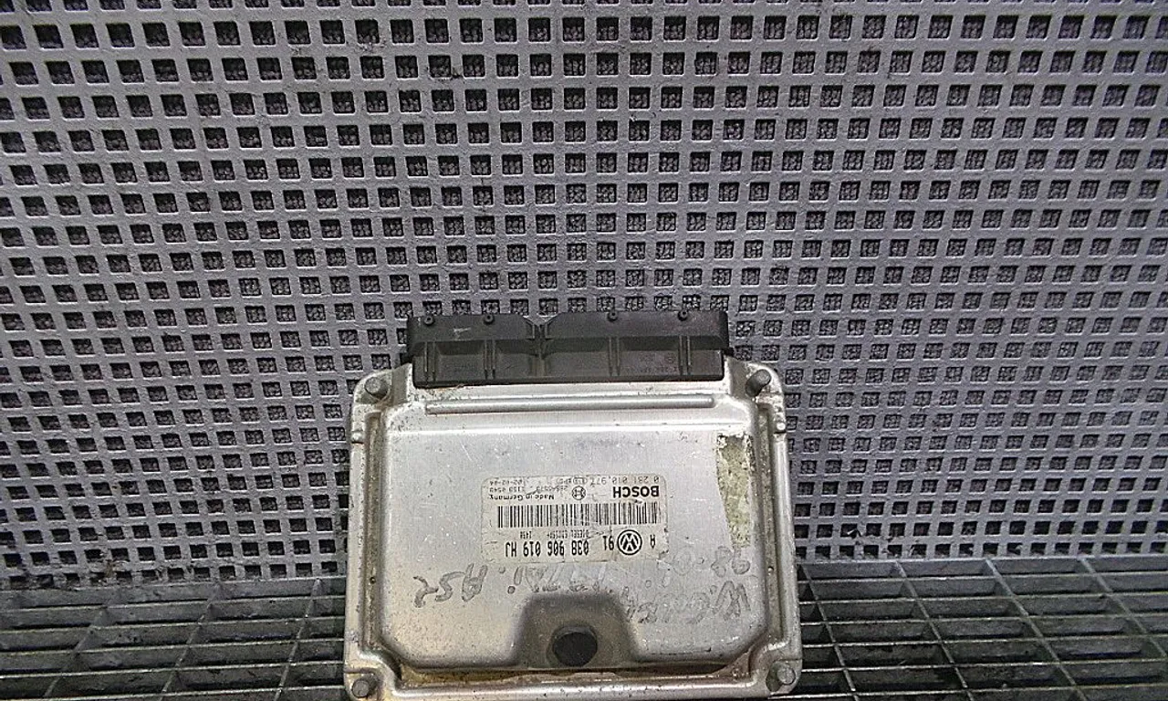 CALCULATOR MOTOR VOLKSWAGEN GOLF IV 1997-2004