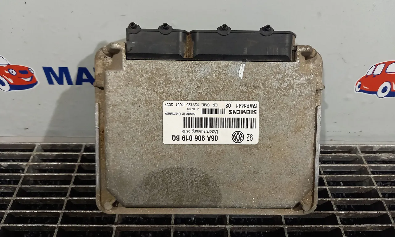 CALCULATOR MOTOR VOLKSWAGEN GOLF IV 1997-2008