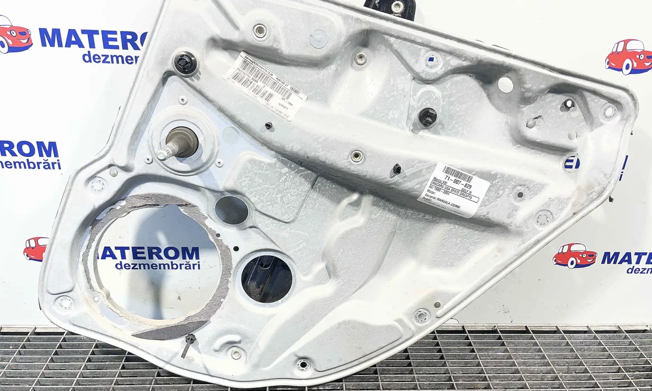 MACARA USA SPATE DREAPTA VOLKSWAGEN GOLF IV 1997-2008