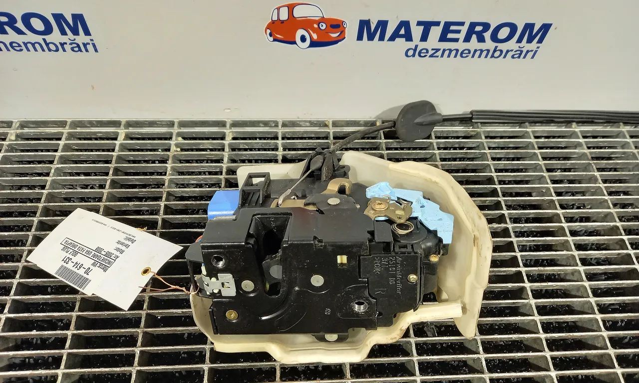 INCUIETOARE USA FATA DREAPTA VOLKSWAGEN GOLF PLUS V 2004-2013