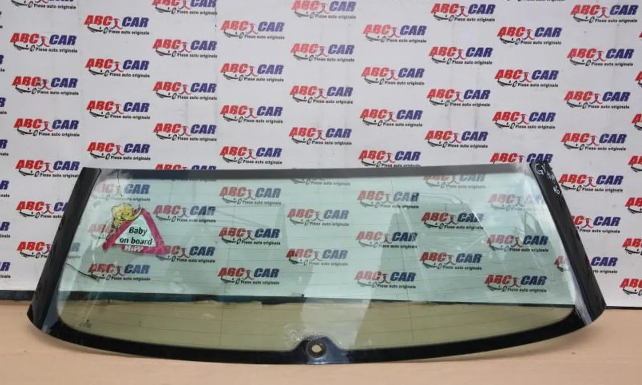 Luneta VOLKSWAGEN GOLF PLUS V 2004-2013