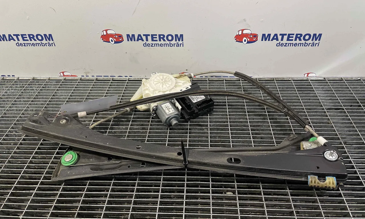 MACARA USA FATA DREAPTA VOLKSWAGEN GOLF PLUS V 2004-2013