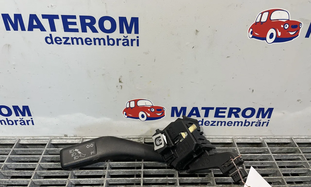 BLOC SEMNALIZARE VOLKSWAGEN GOLF PLUS V 2004-2013